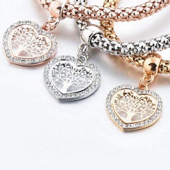 Tree of Life Heart Pendant Bracelet in Silver, Rose Gold, and Gold - Picture 4 of 4